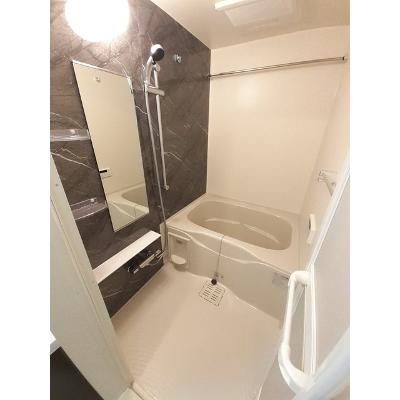 ゼファー 103【管理NO：1-027669901-01030】 ★家具家電は申し込み後に搬入します★の物件写真4