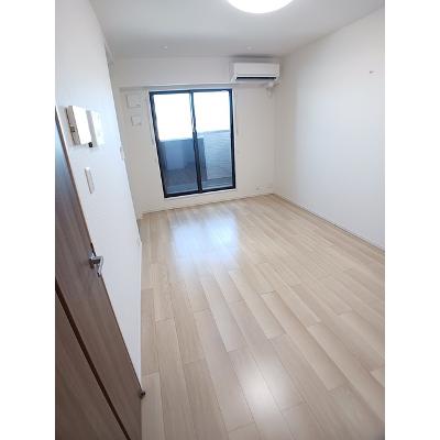 ラテ　ルーナ 201【管理NO：1-027573201-02010】 ★家具家電は申し込み後に搬入します★の物件写真2