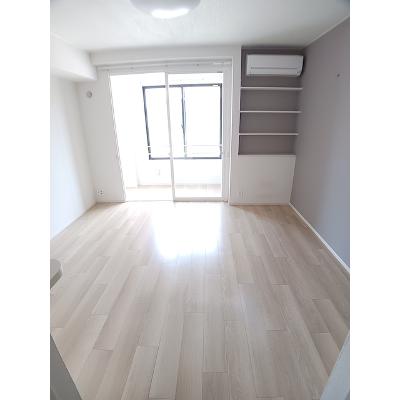 エスペランサ　Ⅱ 102【管理NO：1-026208302-01020】 ★家具家電は申し込み後に搬入します★の物件写真2
