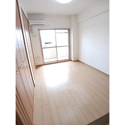 プラシード・ボスコ 206【管理NO：1-015188701-02060】 ★家具家電は申し込み後に搬入します★の物件写真2