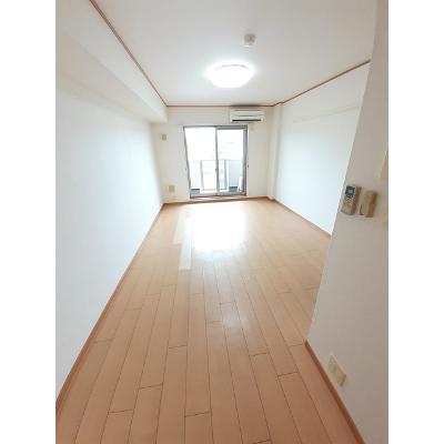 レジデンスひらお 202【管理NO：1-013872401-02020】 ★家具家電は申し込み後に搬入します 2026年07月下旬入居可能の物件写真2