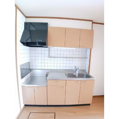 メゾンセレッソ　Ⅱ 101【管理NO：1-011096002-01010】 ★家具家電は申し込み後に搬入しますの物件写真3
