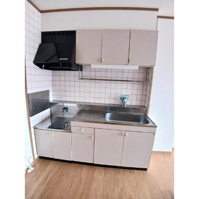 サンエステート 201【管理NO：1-007825301-02010】 ★家具家電は申し込み後に搬入します★の物件写真3