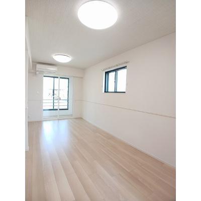 ビオラ徳山 101【管理NO：1-028709201-01010】 ★家具家電は申し込み後に搬入します★ ★2026年09月下旬入居可能★の物件写真2