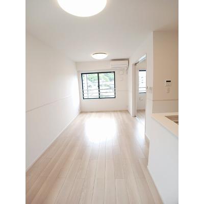 ブリーズガーデン　Ⅰ 201【管理NO：1-028419001-02010】 ★家具家電は申し込み後に搬入しますの物件写真2
