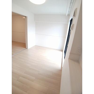 ブリーズガーデン　Ⅰ 102【管理NO：1-028419001-01020】 ★家具家電は申し込み後に搬入しますの物件写真2