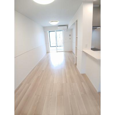 ゼファーⅡ 103【管理NO：1-028068901-01030】 ★家具家電は申し込み後に搬入しますの物件写真2