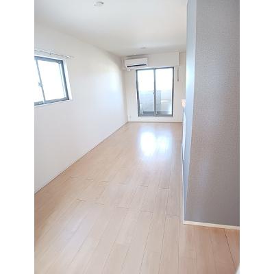 ウエストヒル 203【管理NO：1-024146601-02030】 ★家具家電は申し込み後に搬入します★の物件写真2