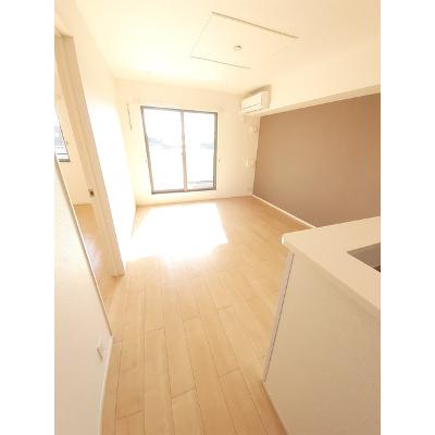 フォール　リアン 203【管理NO：1-021500901-02030】 ★家具家電は申し込み後に搬入します 2026年08月上旬入居可能の物件写真2