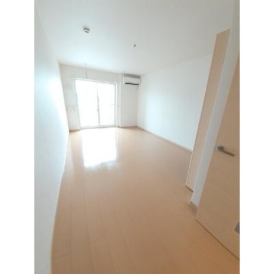 サンリット　プレイス 102【管理NO：1-017309501-01020】 ★家具家電は申し込み後に搬入します 2026年07月下旬入居可能の物件写真2