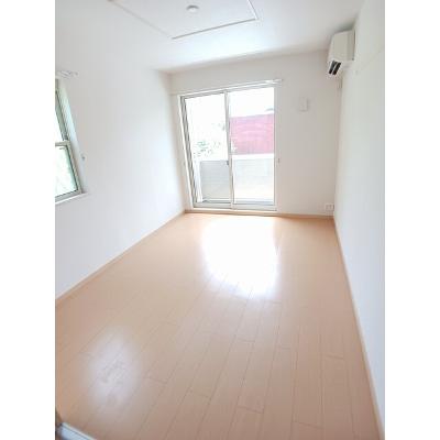 Ｅ’ｓ　Ｇａｒｄｅｎ　Ｂ 103【管理NO：1-017000302-01030】 ★家具家電は申し込み後に搬入します★の物件写真2