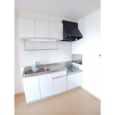 メール・ヴィラ 204【管理NO：1-015878001-02040】 ★家具家電は申し込み後に搬入しますの物件写真3