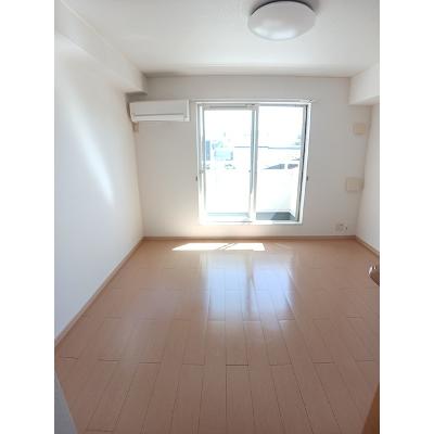 ミッテ・クラール 203【管理NO：1-015467601-02030】 ★家具家電は申し込み後に搬入します★の物件写真2