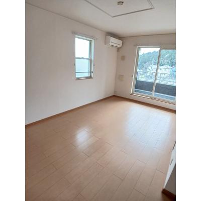 リヴィエール・エキ　Ⅲ 204【管理NO：1-015188101-02040】 ★家具家電は申し込み後に搬入しますの物件写真2