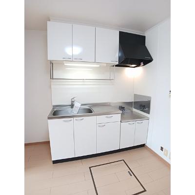 カーサ・エレガンテＢ 102【管理NO：1-015058202-01020】 ★家具家電は申し込み後に搬入します★の物件写真3