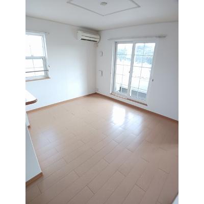 ヴィラ　カリーノ 202【管理NO：1-014814301-02020】 ★家具家電は申し込み後に搬入します★ ★2026年11月下旬入居可能★の物件写真2
