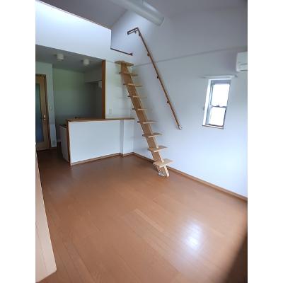 ジョイ・ブリーズ 201【管理NO：1-014625801-02010】 ★家具家電は申し込み後に搬入します★の物件写真2