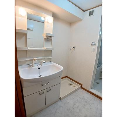 アルドーレ　参番館 202【管理NO：1-013683903-02020】 ★家具家電は申し込み後に搬入しますの物件写真6