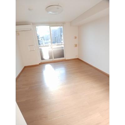 フィオーレＡ 102【管理NO：1-013449301-01020】 ★家具家電は申し込み後に搬入します★の物件写真2