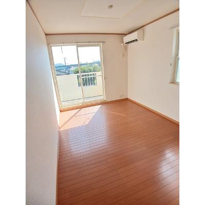 アンソレイユＴＮ　Ⅱ 101【管理NO：1-012528501-01010】 ★家具家電は申し込み後に搬入しますの物件写真2