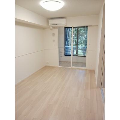 ロイヤルＳ＆Ｃ　Ａ 102【管理NO：1-027762601-01020】 ★家具家電は申し込み後に搬入しますの物件写真2