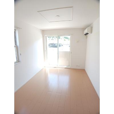 カーサ・フェリーチェⅠ 104【管理NO：1-017615001-01040】 ★家具家電は申し込み後に搬入します★の物件写真2