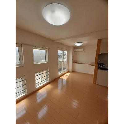 レジデンス・宝町 201【管理NO：1-016046901-02010】 ★家具家電は申し込み後に搬入しますの物件写真2