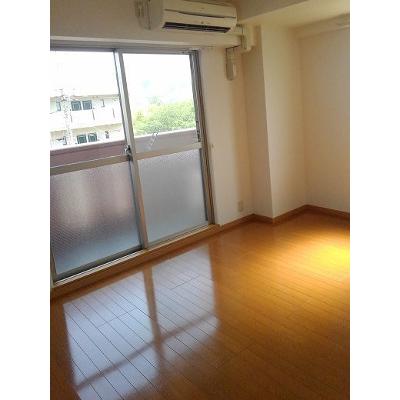 プロスパーさくら 107【管理NO：1-014119201-01060】 ★家具家電は申し込み後に搬入します★の物件写真2