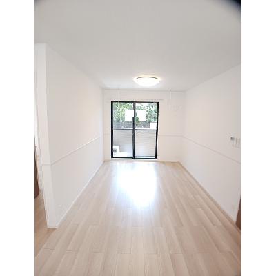 ホワイト　フォックス　Ⅱ 103【管理NO：1-028349202-01030】 ★家具家電は申し込み後に搬入します★ ★2026年09月上旬入居可能★の物件写真2