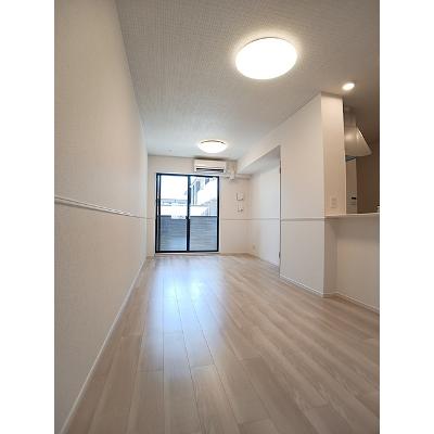 カーサ・ピノＡ 103【管理NO：1-028342501-01030】 ★家具家電は申し込み後に搬入します★ ★2026年09月上旬入居可能★の物件写真2