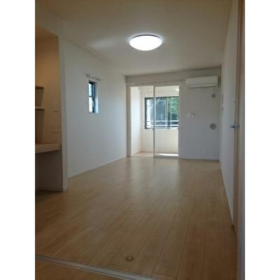 カーサレジーナ 203【管理NO：1-023875601-02030】 ★家具家電は申し込み後に搬入します 2026年07月中旬入居可能の物件写真2