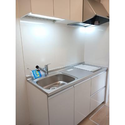 イーグル 104【管理NO：1-027670601-01040】 ★家具家電は申し込み後に搬入します★の物件写真3
