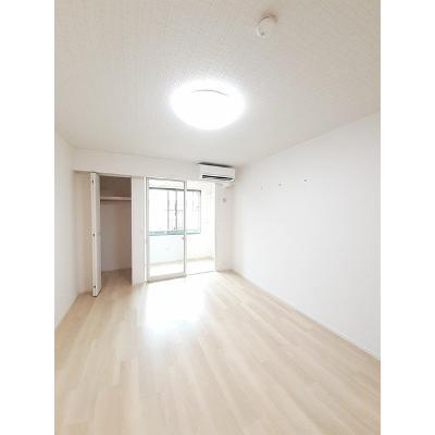ソラーナⅡ 105【管理NO：1-027488202-01050】 ★家具家電は申し込み後に搬入しますの物件写真2