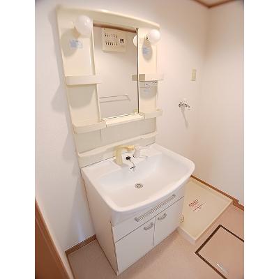 レジデンス牟礼 307【管理NO：1-013807101-03070】 ★家具家電は申し込み後に搬入します★の物件写真6
