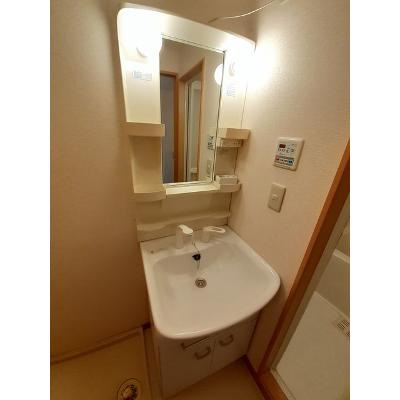 ポラリス 302【管理NO：1-012718501-03020】 ★家具家電は申し込み後に搬入します★の物件写真6