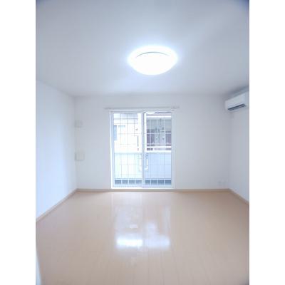 リトム・クラージュ 104【管理NO：1-016760501-01040】 ★家具家電は申し込み後に搬入します★の物件写真2