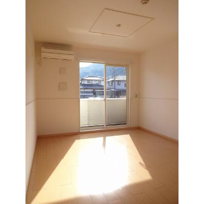 デーア　アイⅡ 101【管理NO：1-016355202-01010】 ★家具家電は申し込み後に搬入します★の物件写真2