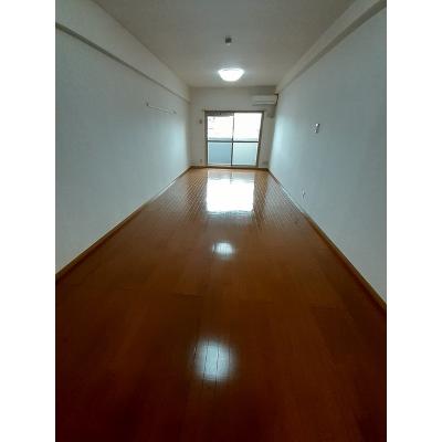 レジデンス牟礼 105【管理NO：1-013807101-01050】 ★家具家電は申し込み後に搬入します★の物件写真2