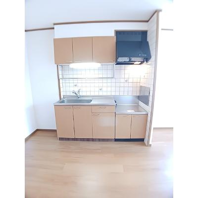 メゾン　ド　アンソレイエ 201【管理NO：1-011055301-02010】 ★家具家電は申し込み後に搬入します★の物件写真3