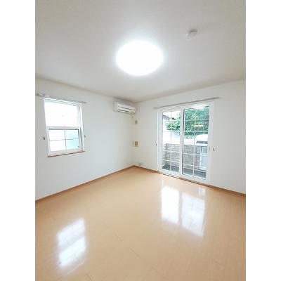 ラスミンコンド　Ｂ 101【管理NO：1-015175802-01010】 ★家具家電は申し込み後に搬入します★の物件写真2
