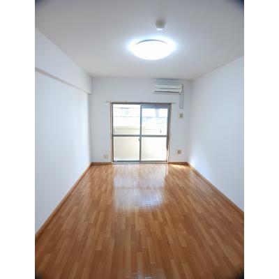Ｃｏｒｄｅｌｉａ 106【管理NO：1-014273801-01050】 ★家具家電は申し込み後に搬入します 2026年08月上旬入居可能の物件写真2