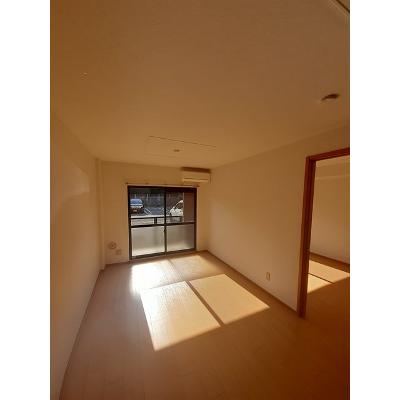 カリダ　ウェントゥス 103【管理NO：1-011555401-01030】 ★家具家電は申し込み後に搬入します★の物件写真2
