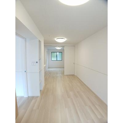 プルミエールサンⅡ 104【管理NO：1-027574102-01040】 ★家具家電は申し込み後に搬入しますの物件写真2