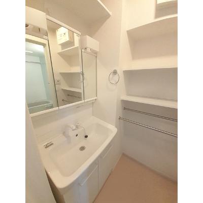 リヴィン 103【管理NO：1-025651301-01030】 ★家具家電は申し込み後に搬入します★の物件写真6