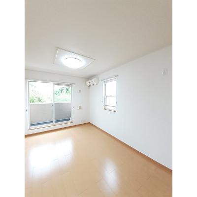 ヴェル　ボナール 201【管理NO：1-014656101-02010】 ★家具家電は申し込み後に搬入します★の物件写真2