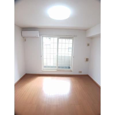 リヒト・リーベ 202【管理NO：1-014360701-02020】 ★家具家電は申し込み後に搬入しますの物件写真2