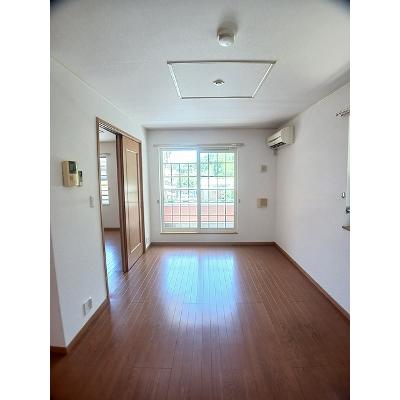 ラブリーウィング 201【管理NO：1-013692301-02010】 ★家具家電は申し込み後に搬入します★の物件写真2