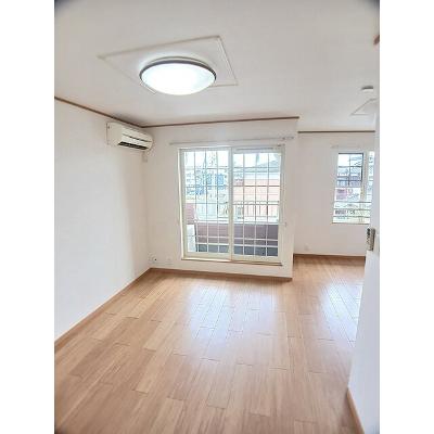 グランデ　フィオーレⅠ 205【管理NO：1-012992101-02040】 ★家具家電は申し込み後に搬入しますの物件写真2