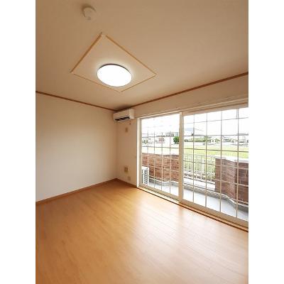 フォンターナ　フェリチータＡ 102【管理NO：1-012540901-01020】 ★家具家電は申し込み後に搬入します★の物件写真2