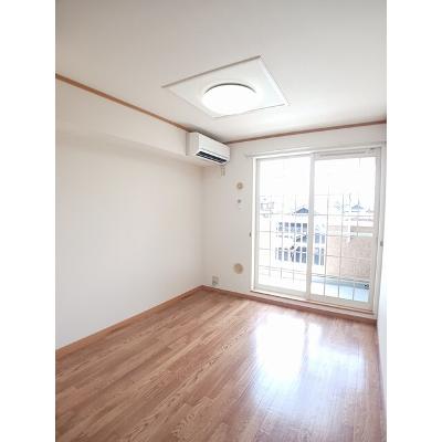 カンパヌール　Ａ 202【管理NO：1-011734201-02020】 ★家具家電は申し込み後に搬入します★の物件写真2